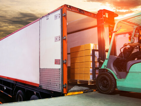 RODEO TRUCKING LLC